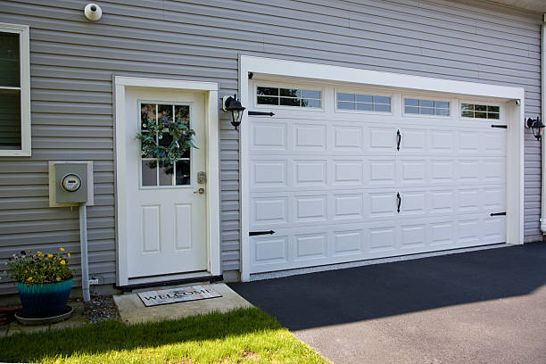 24/7 Emergency Garage Door Panel Replacement experts in Luzerne County County, PA